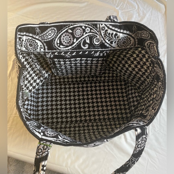 Vera Bradley Black & White Paisley Tote Bag - Picture 4 of 6